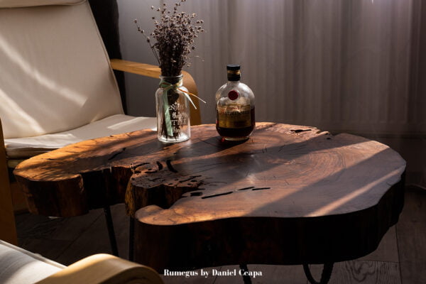 WALNUT COFFEE TABLE măsuță de cafea din lemn masiv de NUC
